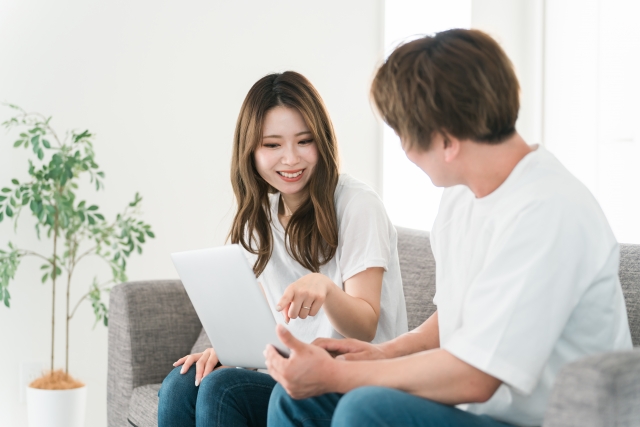 同棲のお金の分担はどうするべき？ トラブルを防ぐルール作りとは