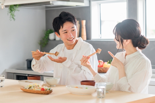 同棲で世帯主はどっちがなるべき？ 登録と役割の違いを解説
